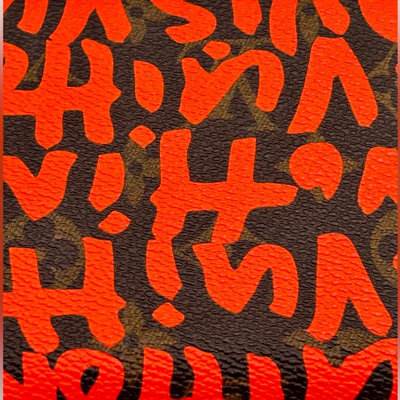NEVER USED Louis Vuitton Limited Edition Stephen Spouse Orange Graffiti Wallet - Picture 10 of 14